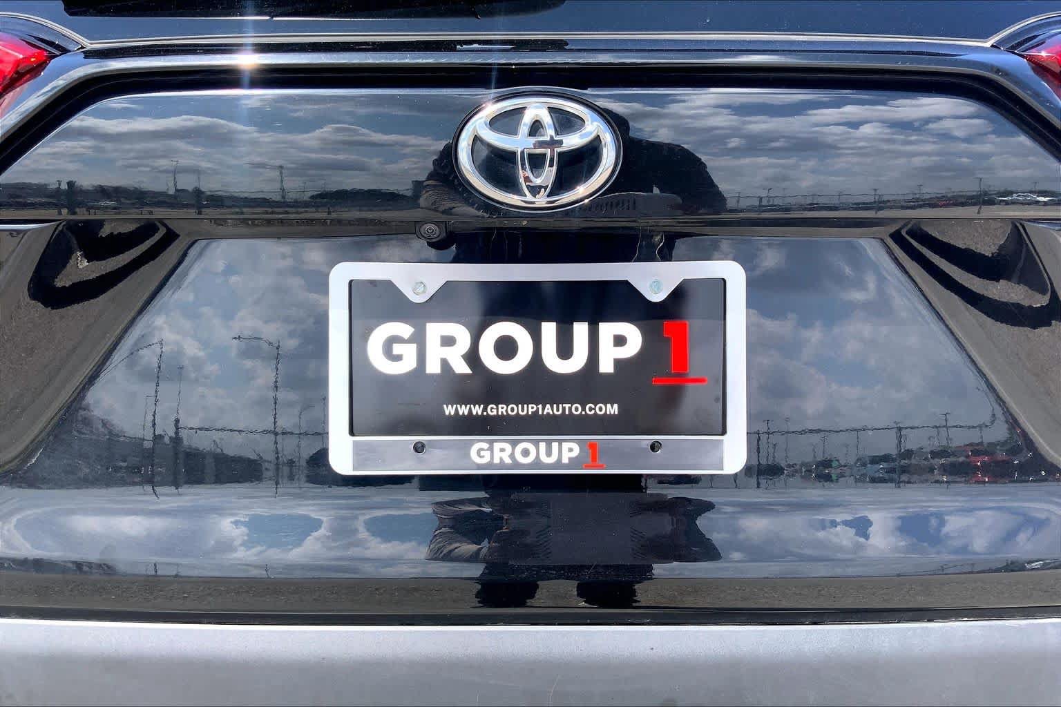 Used 2024 Toyota RAV4 XLE FWD image 9