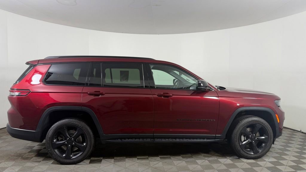 Used 2024 Jeep Grand Cherokee L Altitude AWD/4WD image 8