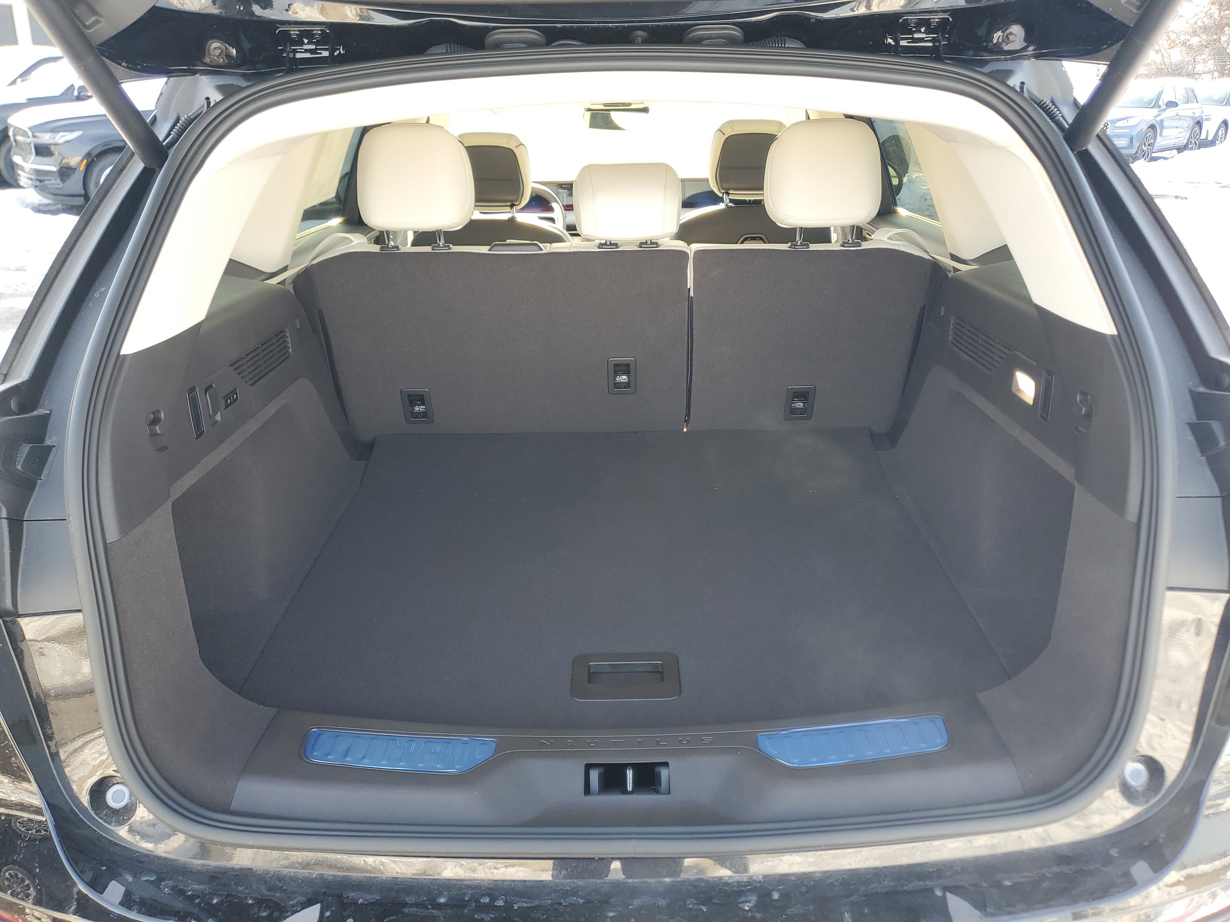 New 2026 Lincoln Nautilus Black Label image 32