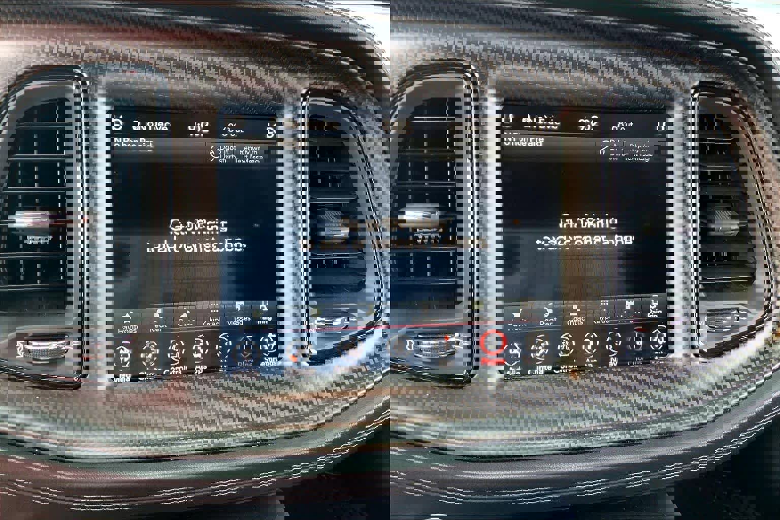 Used 2023 Dodge Challenger GT w/ Plus Package image 29