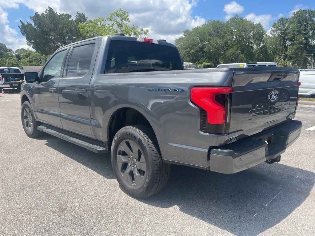 New 2025 Ford F150 Lightning Flash AWD/4WD image 7