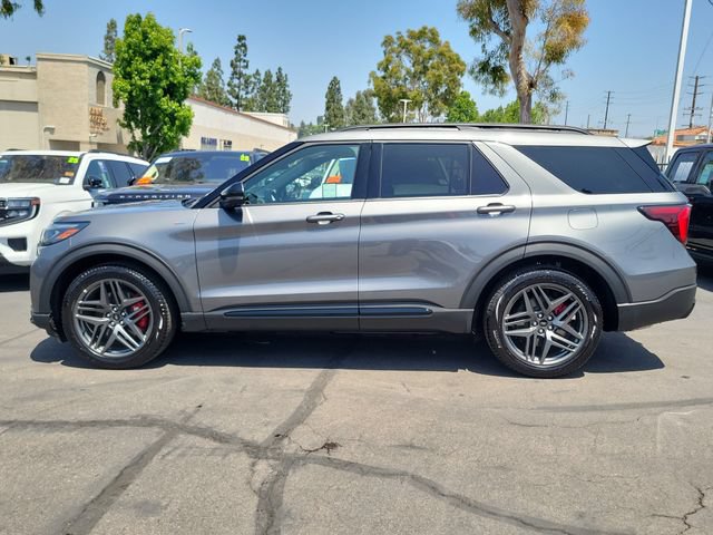 Used 2026 Ford Explorer ST-Line w/ ST-Line Street Pack RWD image 30