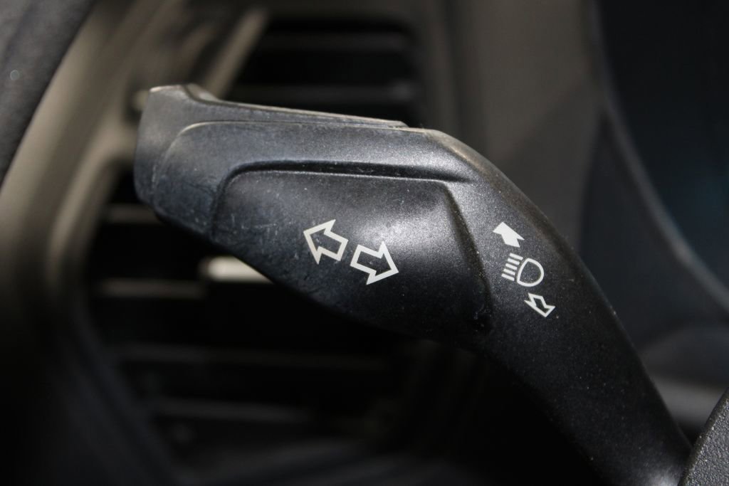 Used 2018 Ford Escape SE image 35