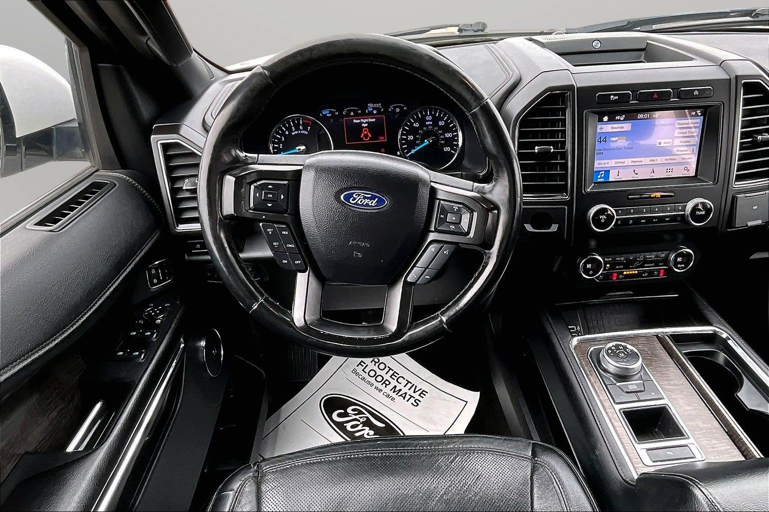 Used 2019 Ford Expedition Max Limited RWD image 5