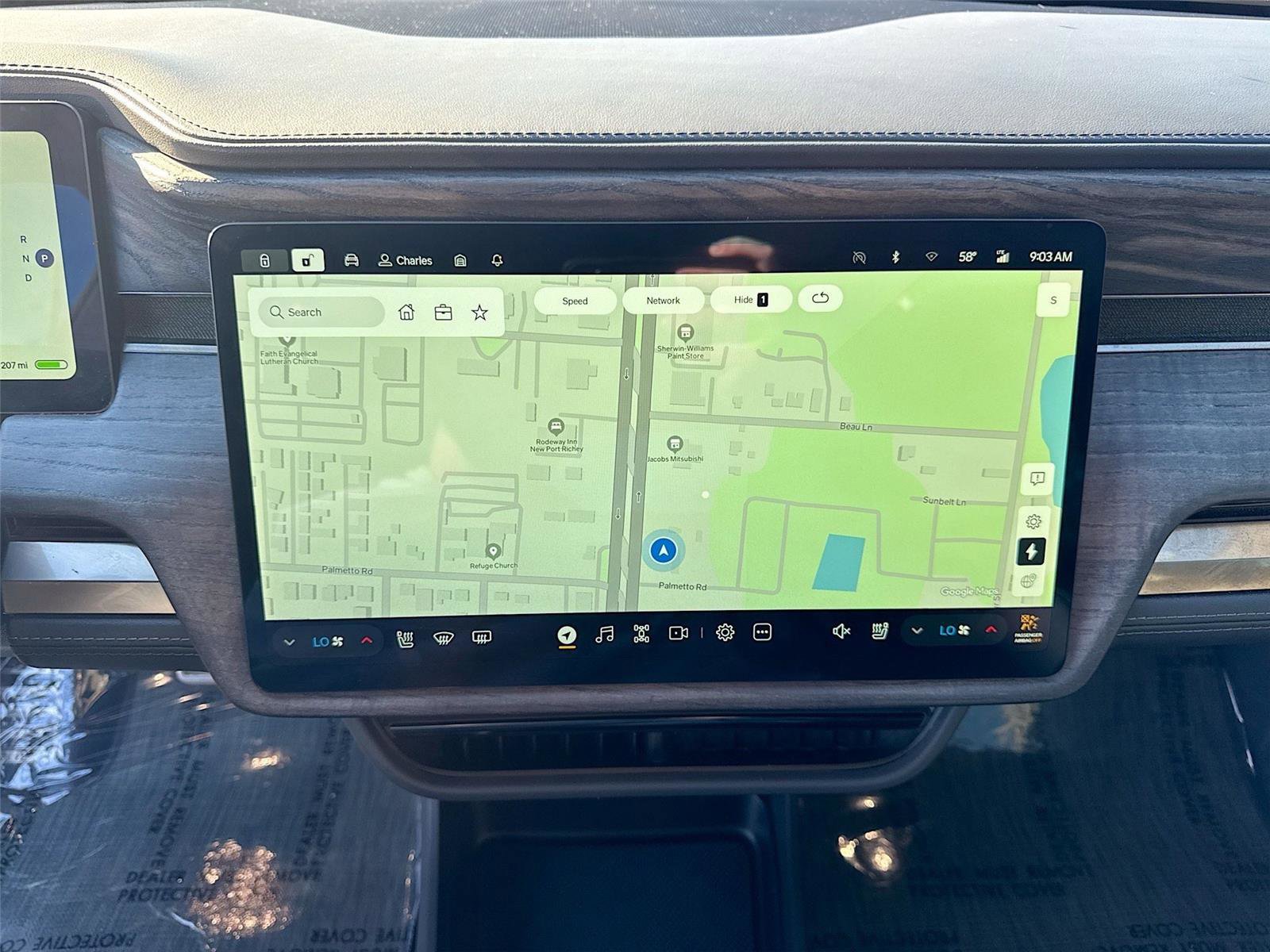 Used 2022 Rivian R1T Launch Edition image 12