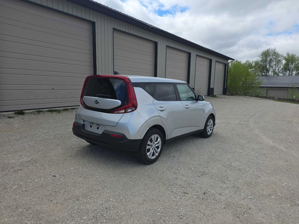 Used 2021 Kia Soul LX FWD image 3