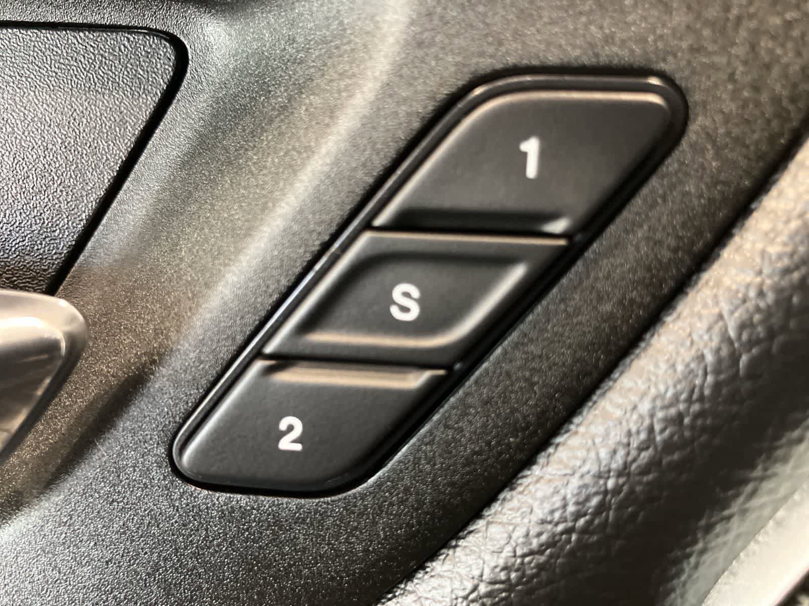 Used 2022 RAM 1500 Laramie AWD/4WD image 13