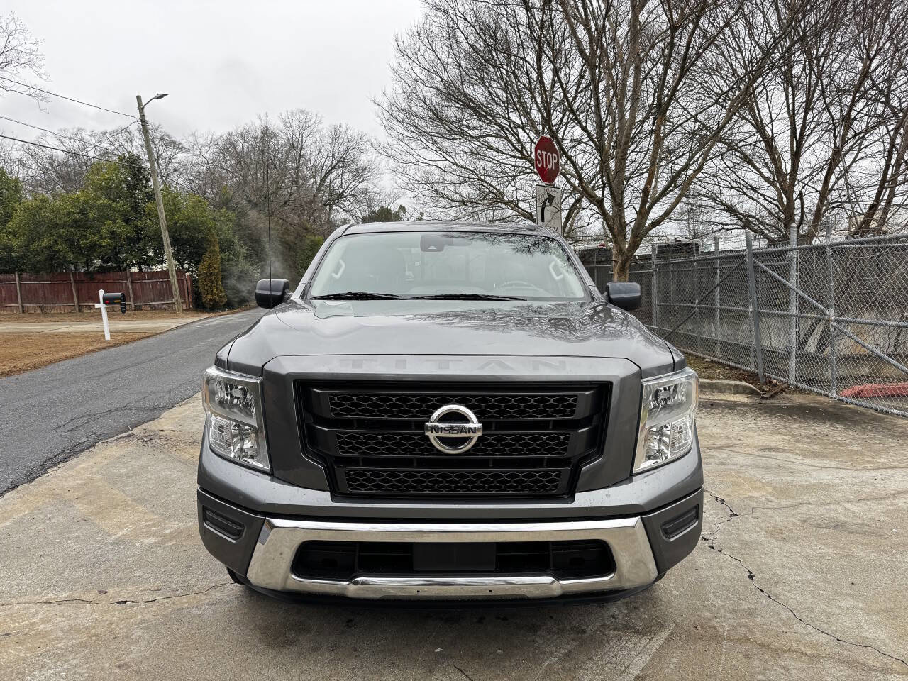 Used 2021 Nissan Titan SV w/ Accessory Utility Package image 2