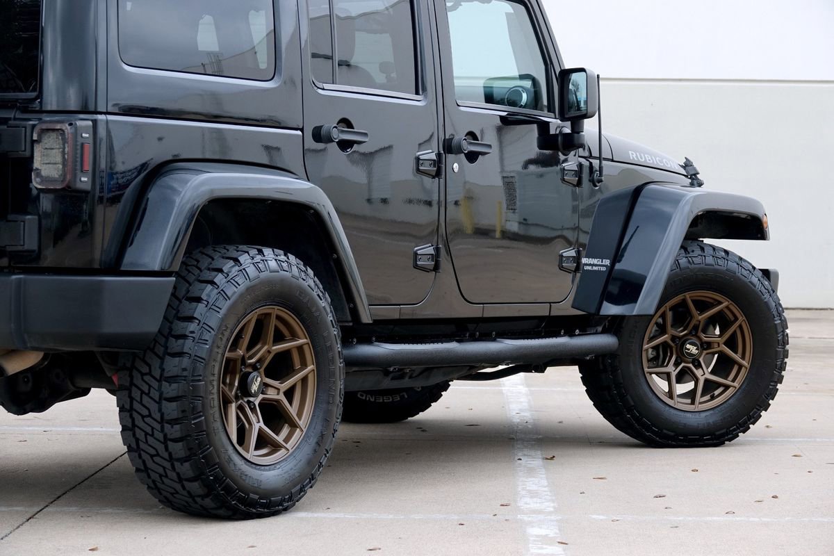 Used 2013 Jeep Wrangler Unlimited Rubicon w/ Connectivity Group image 33