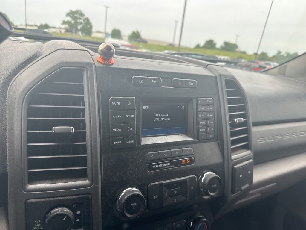 Used 2019 Ford F250 XL w/ STX Appearance Package AWD/4WD image 14