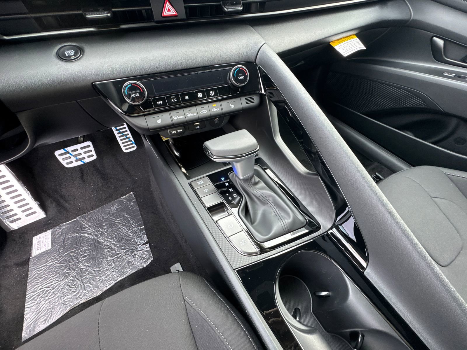 New 2026 Hyundai Elantra SEL Sport image 31