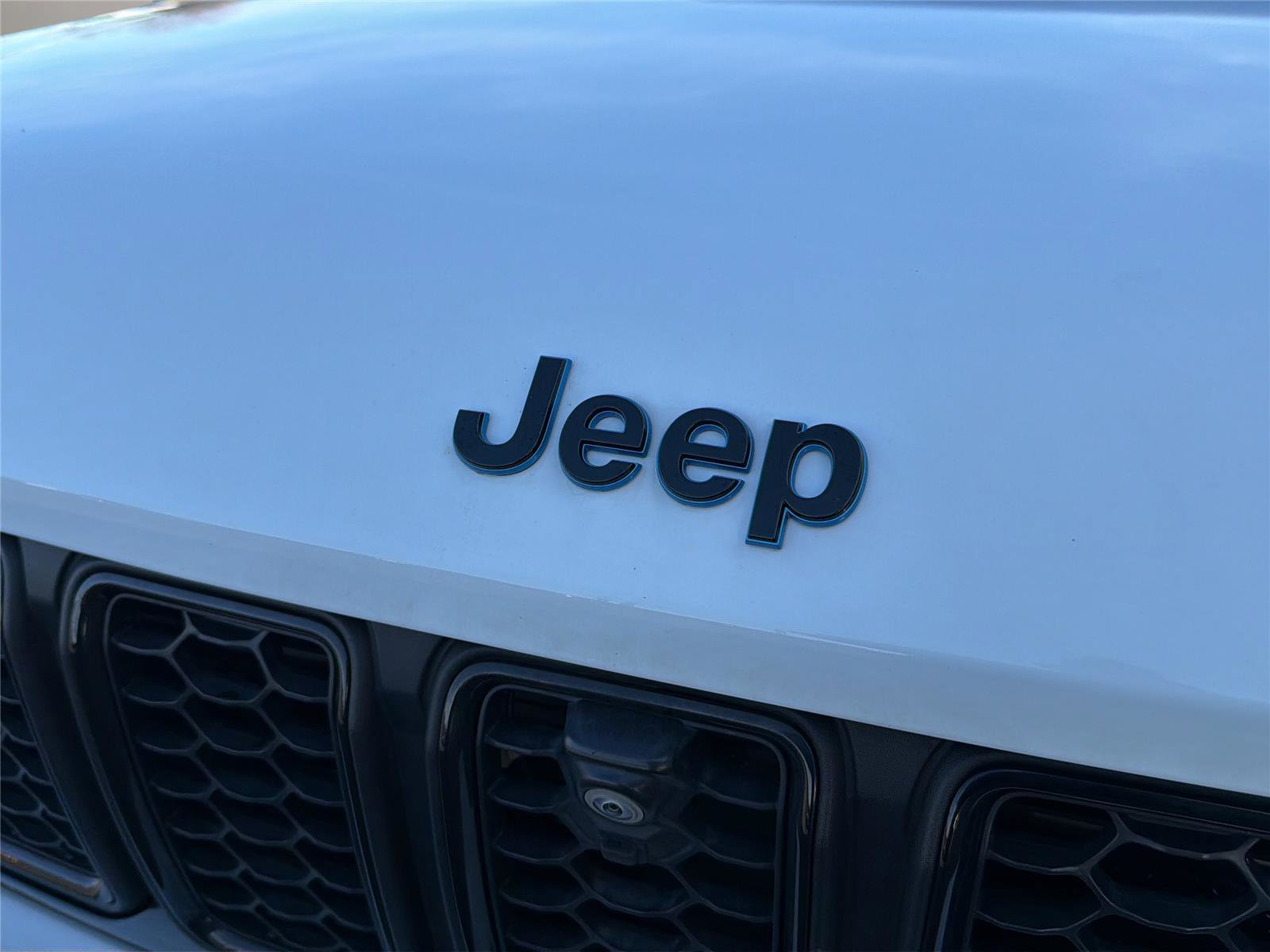 Used 2023 Jeep Grand Cherokee 30th Anniversary AWD/4WD image 32