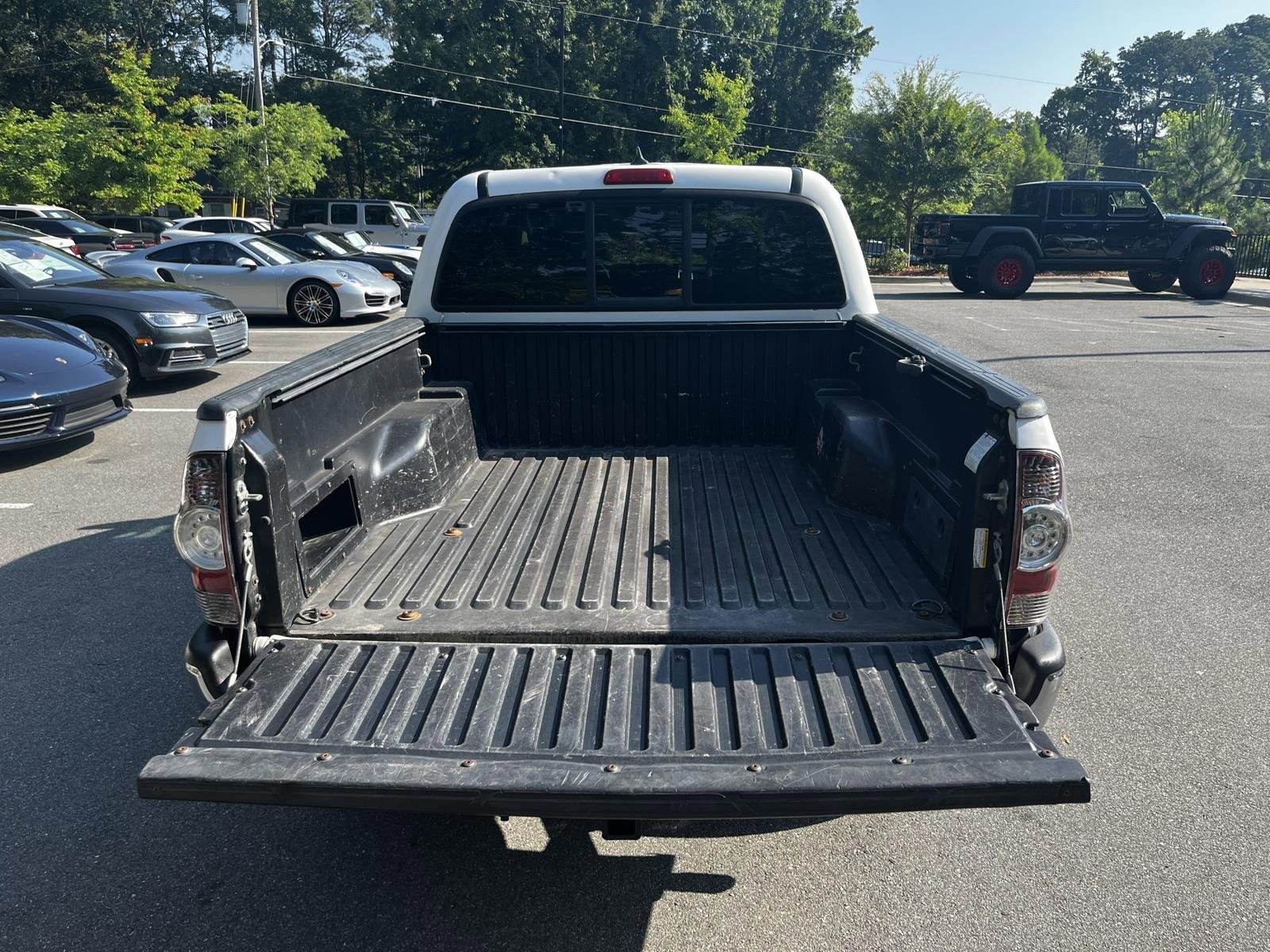 Used 2015 Toyota Tacoma PreRunner w/ SR5 Package image 16