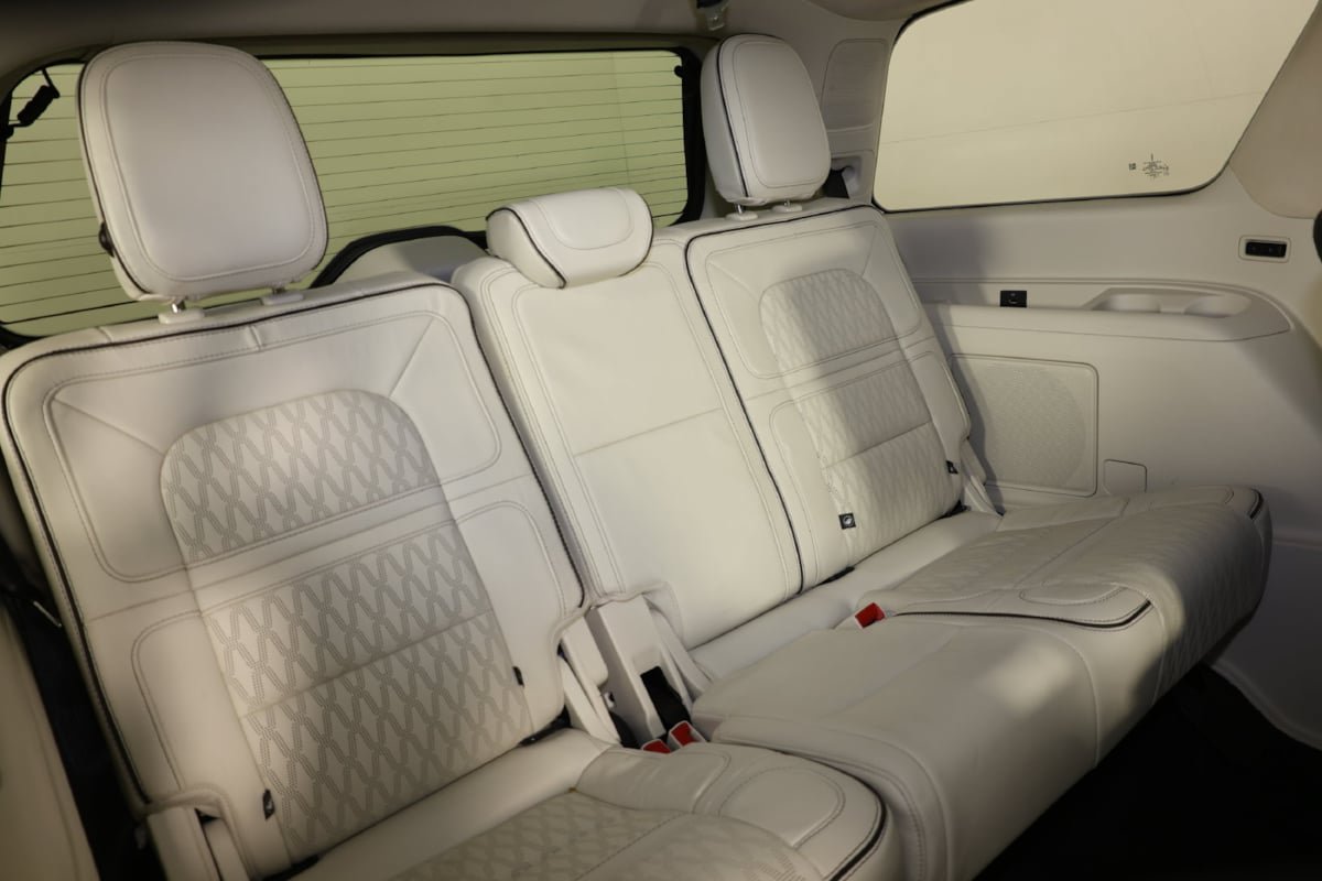 Used 2024 Lincoln Navigator Black Label AWD/4WD image 45