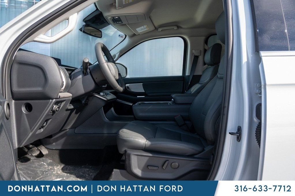 New 2026 Ford Expedition Max Active AWD/4WD image 3