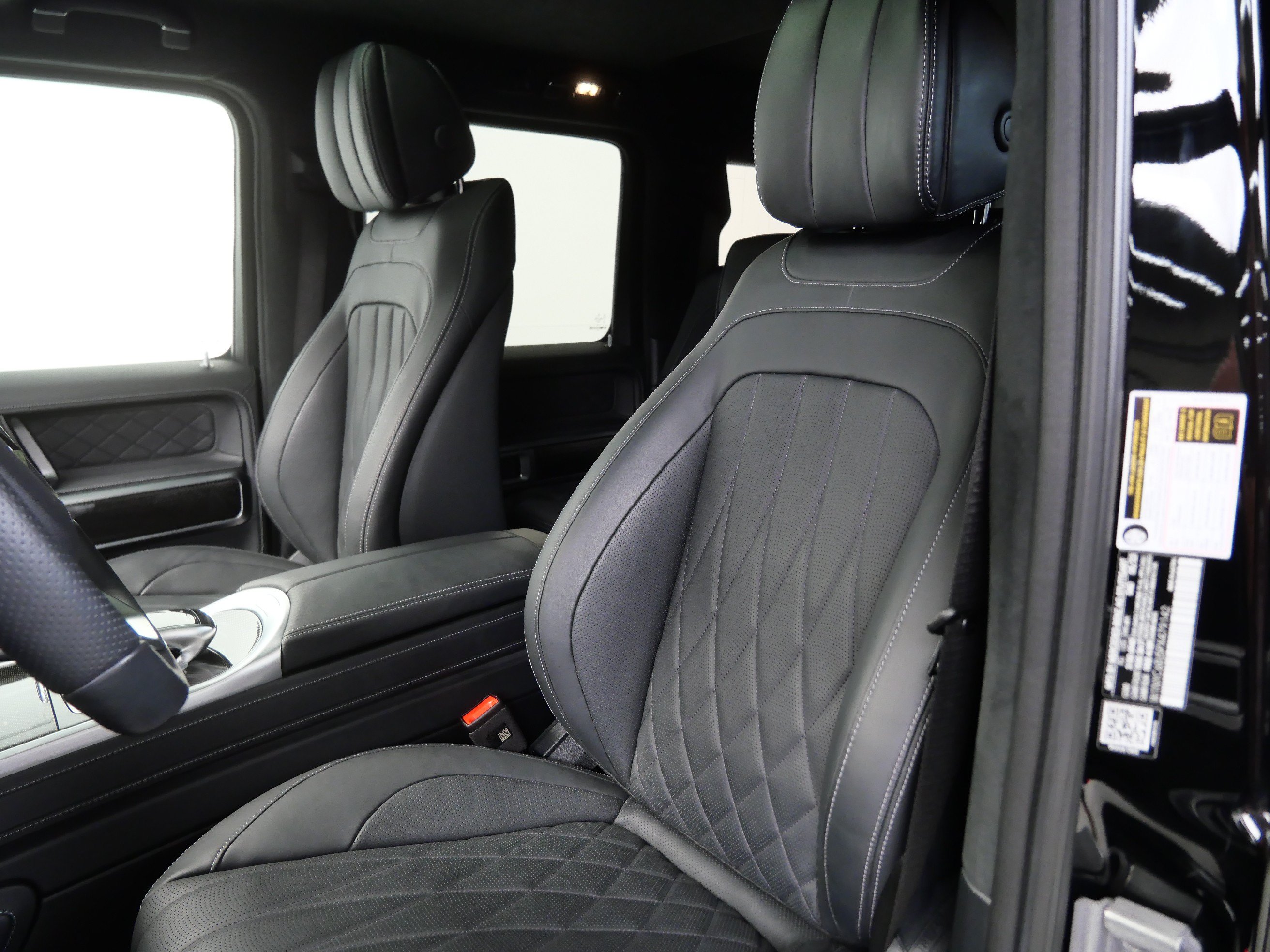 Used 2023 Mercedes-Benz G 550 image 13