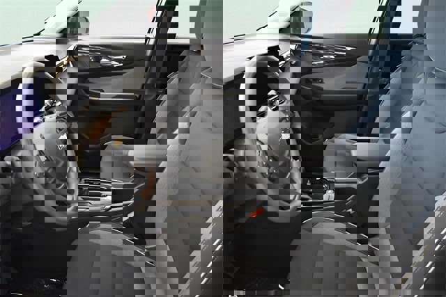 Used 2025 Chevrolet TrailBlazer LT image 24