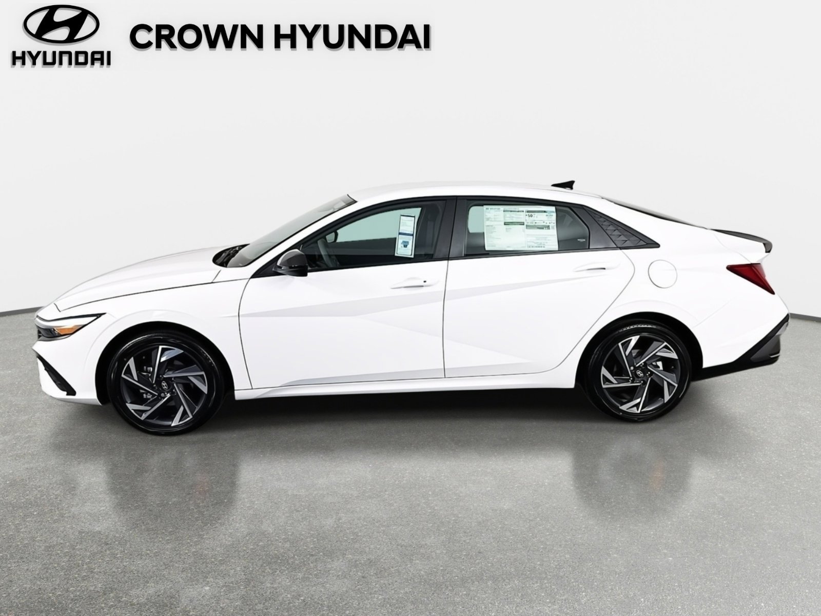 New 2025 Hyundai Elantra SEL w/ Cargo Package FWD image 4