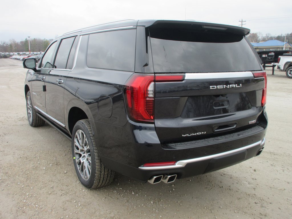 New 2026 GMC Yukon XL Denali w/ Sun & Power Step Package image 7