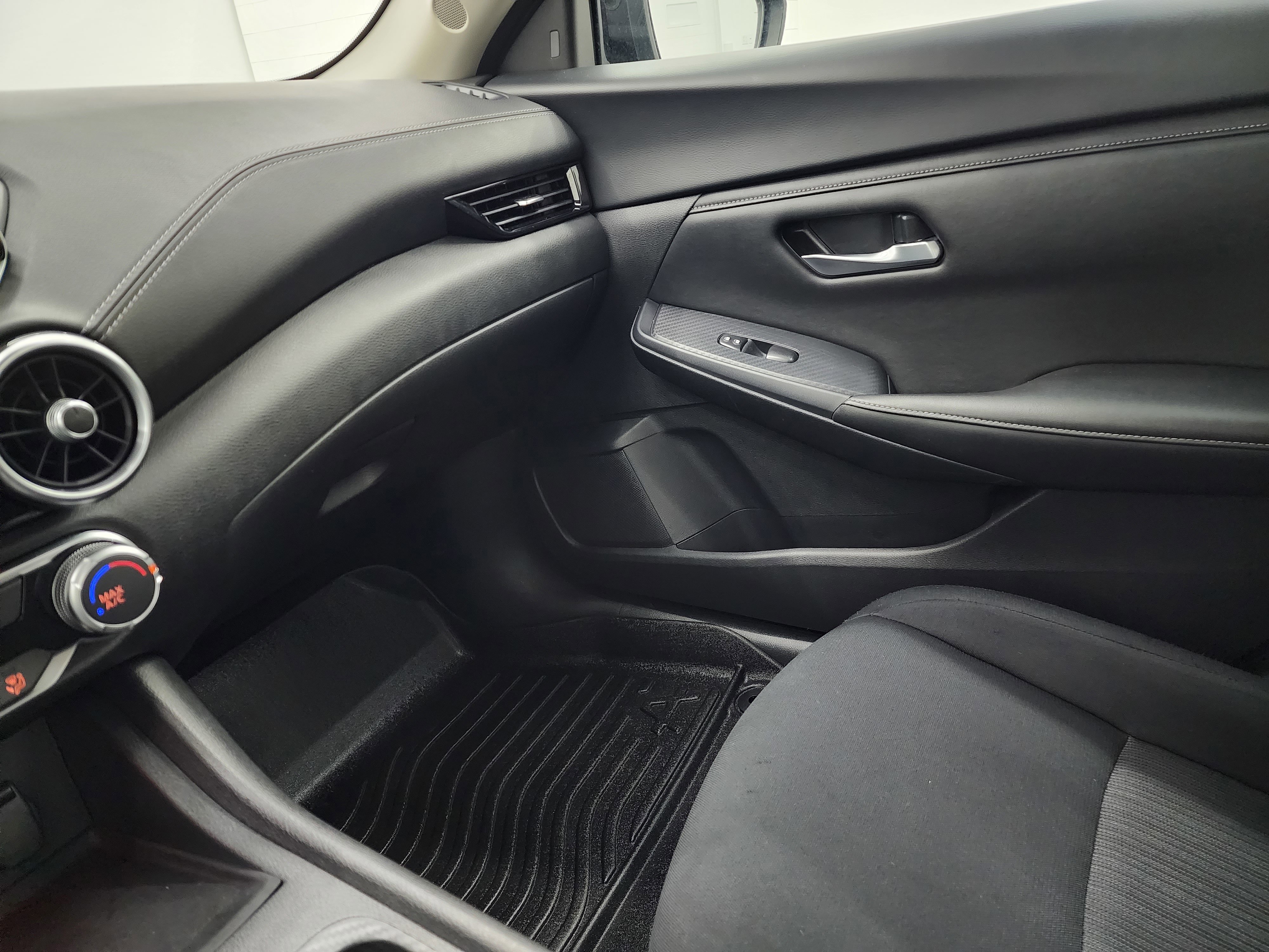 Used 2023 Nissan Sentra SV image 13