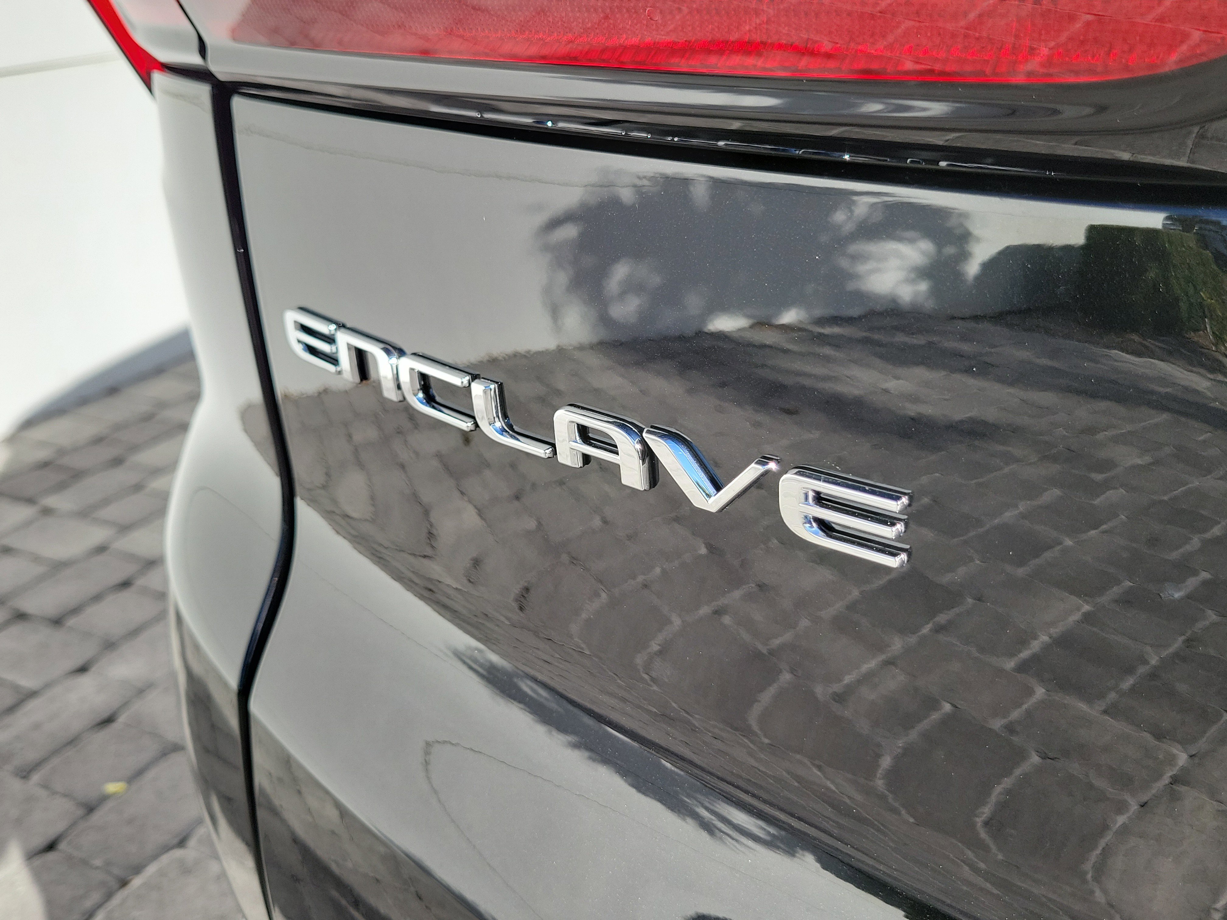 New 2026 Buick Enclave Sport Touring w/ Super Cruise Package image 7