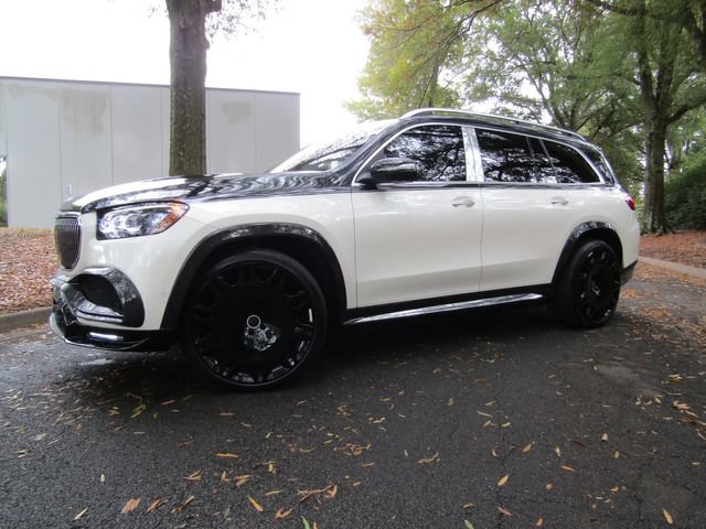 Used 2022 Mercedes-Benz Maybach GLS 600 4MATIC image 2
