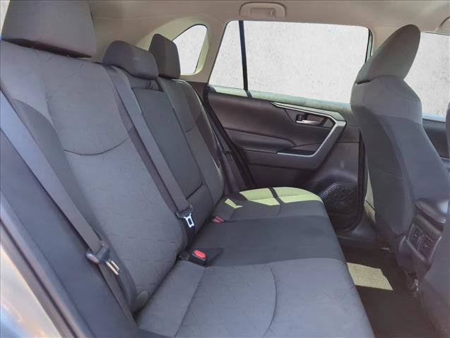 Used 2020 Toyota RAV4 XLE FWD image 24
