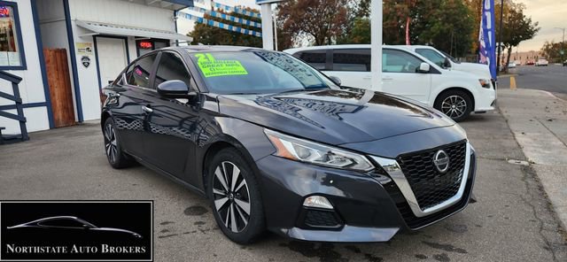 Used 2021 Nissan Altima 2.5 SV image 2