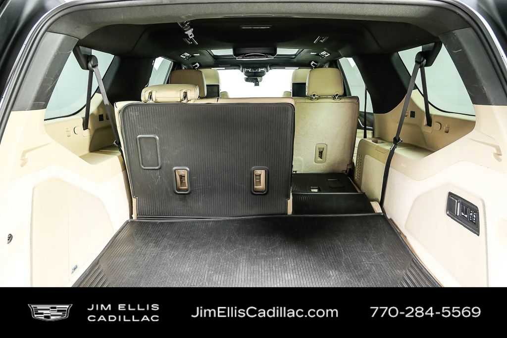 Used 2022 Cadillac Escalade ESV Premium Luxury image 36