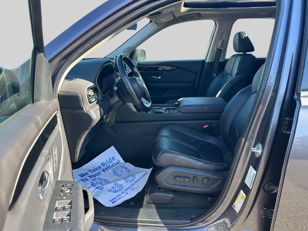 Certified 2024 Honda Pilot Touring image 14