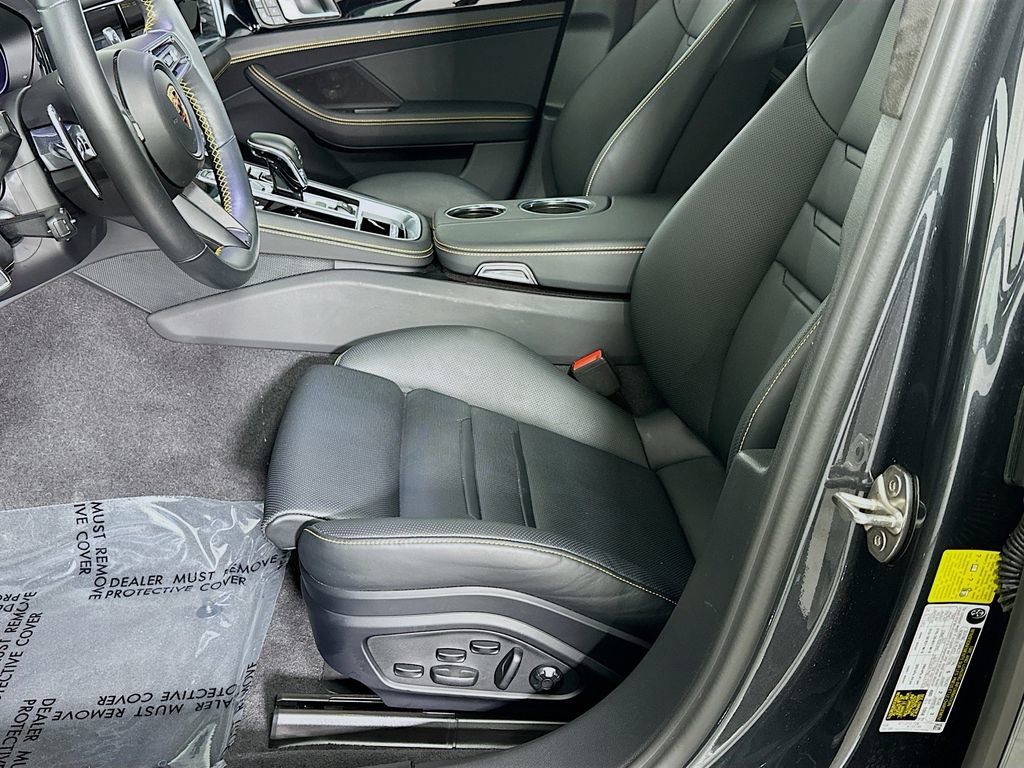 Used 2023 Porsche Panamera Turbo S image 22