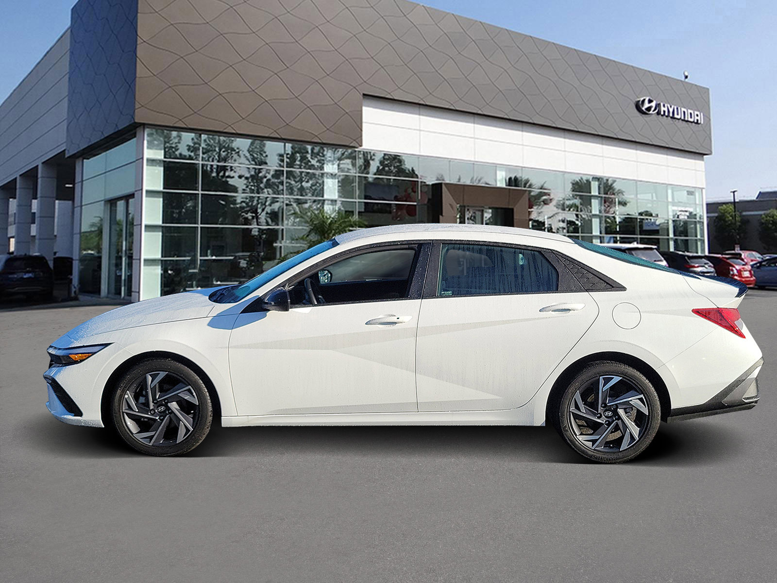 Certified 2025 Hyundai Elantra Sport image 3