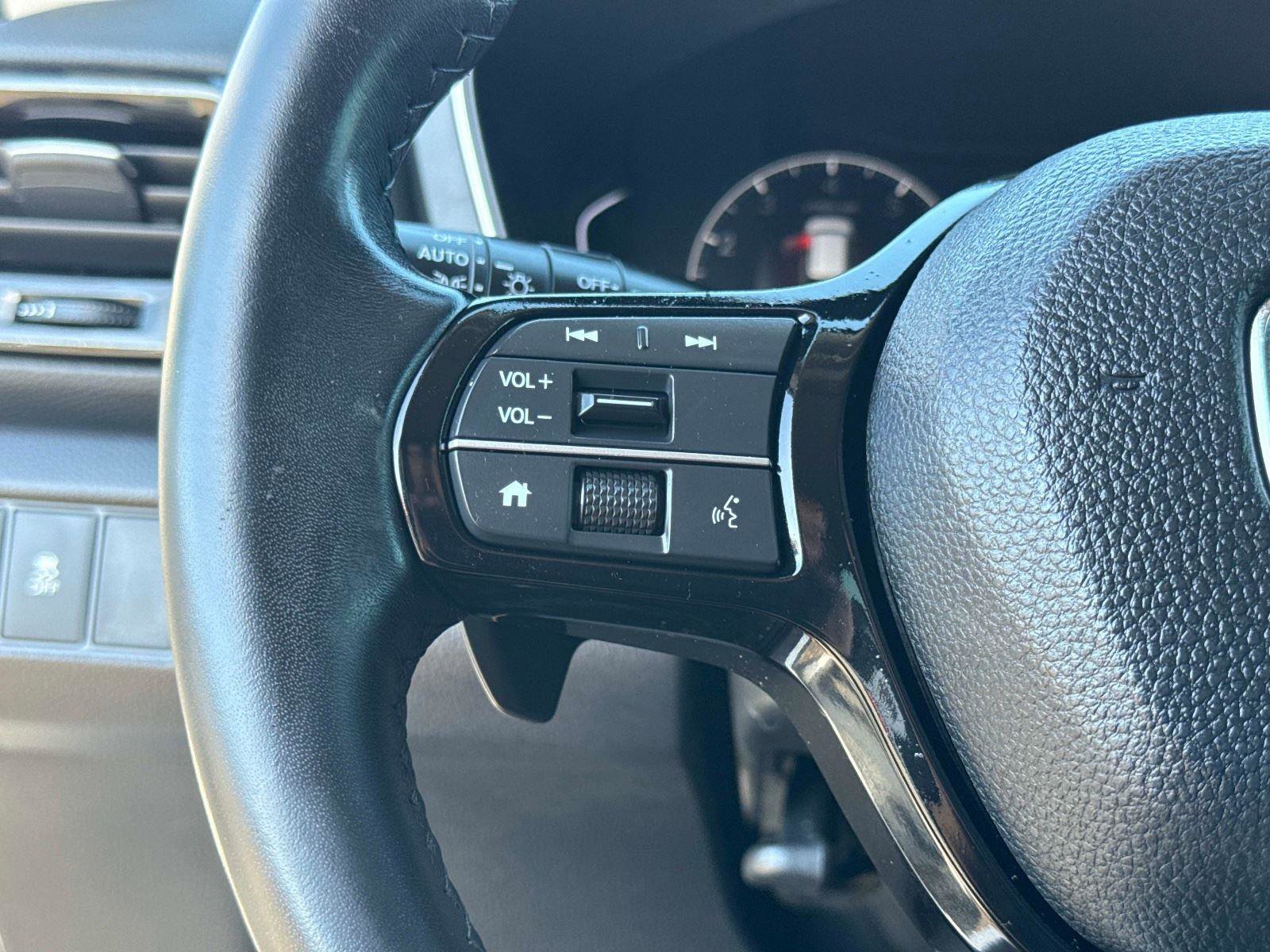 Used 2023 Honda Pilot EX-L image 32