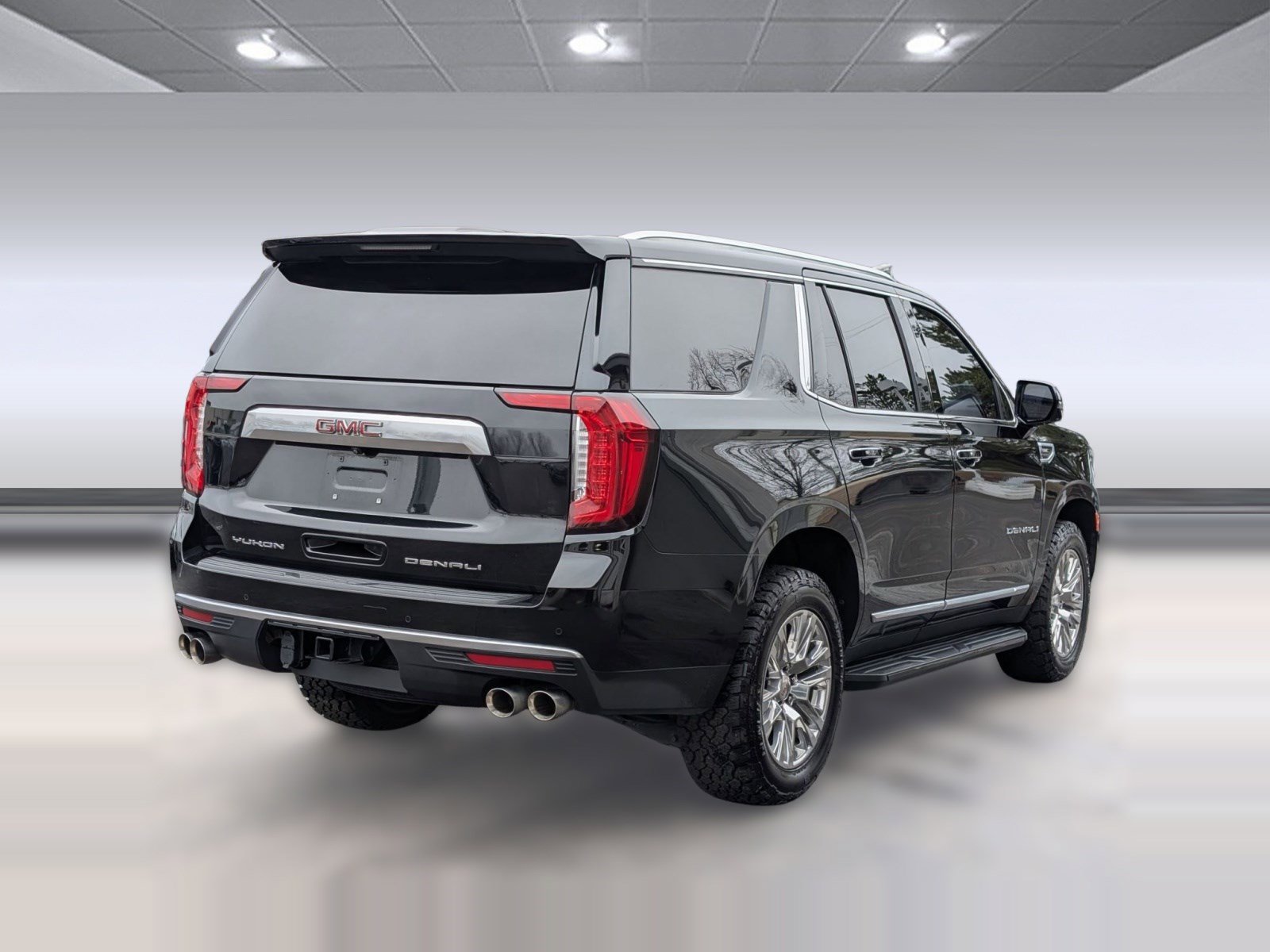 Used 2023 GMC Yukon Denali image 9