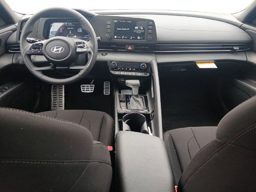 New 2026 Hyundai Elantra SEL Sport FWD image 10