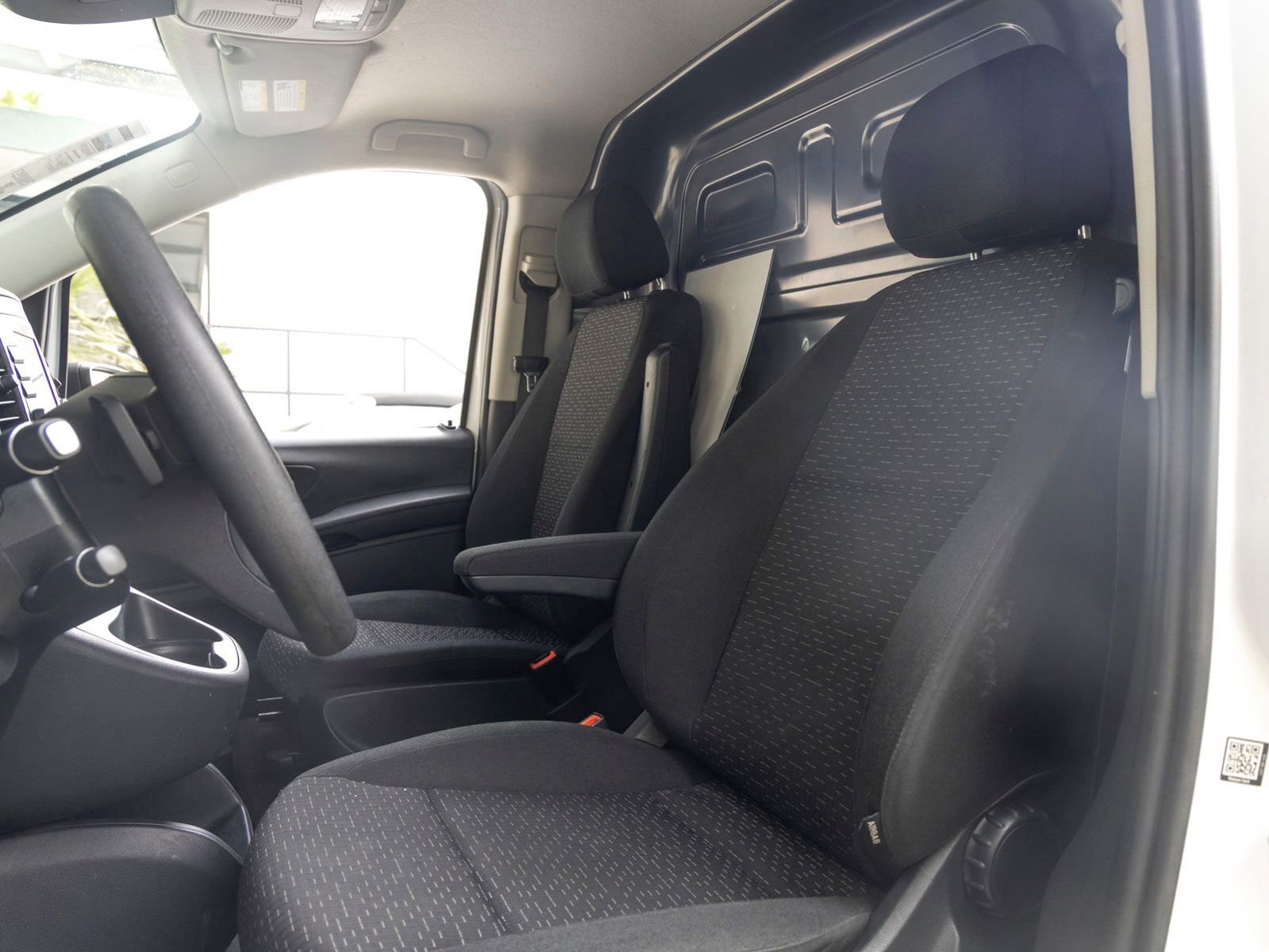 Used 2022 Mercedes-Benz Metris image 14