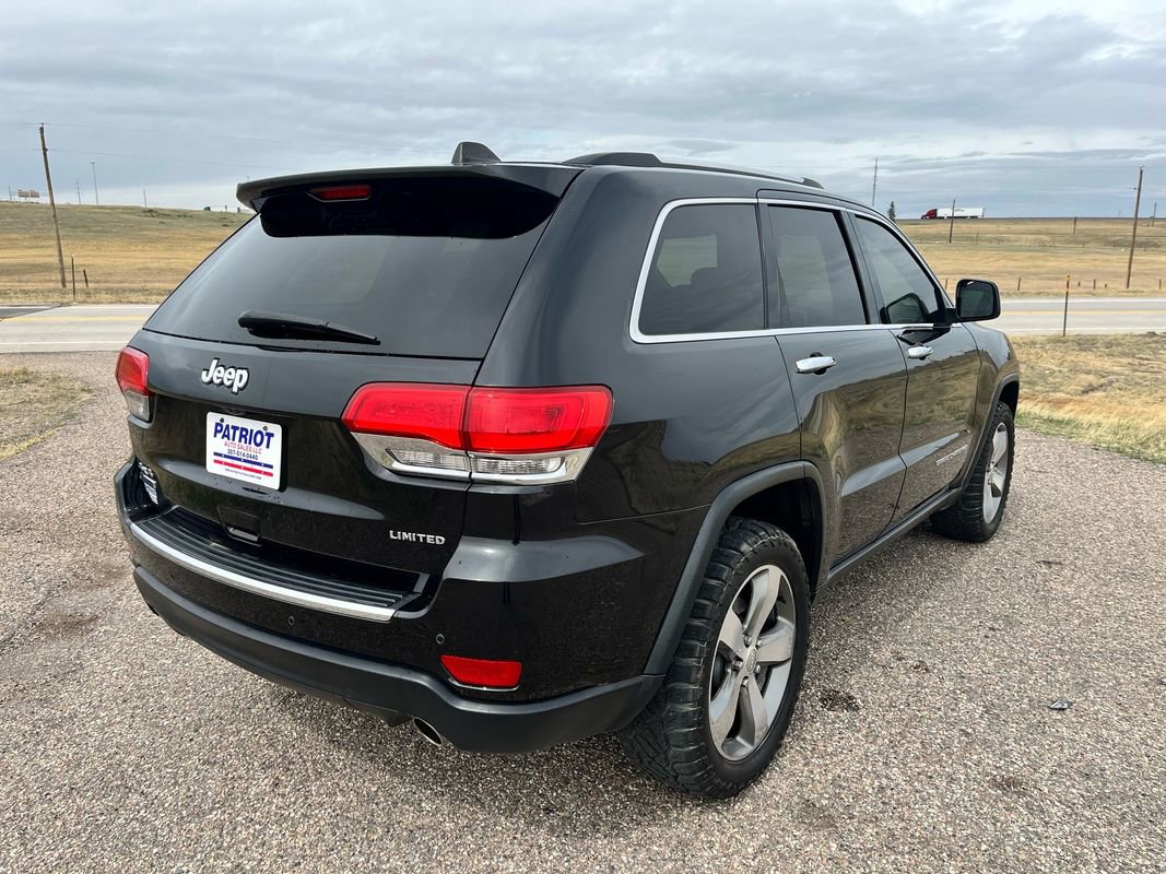 Used 2016 Jeep Grand Cherokee Limited AWD/4WD image 5