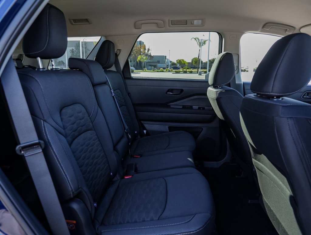New 2025 Nissan Pathfinder SV image 21
