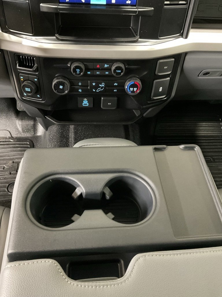 New 2026 Ford F350 XL w/ XL Chrome Package image 21
