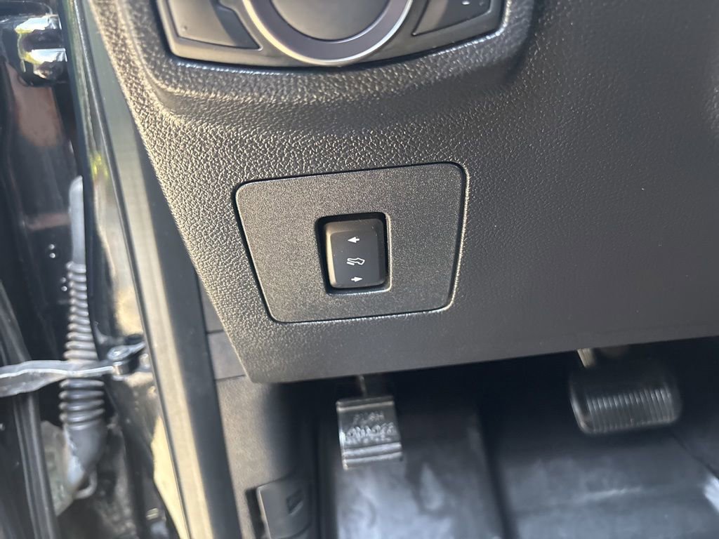 Used 2018 Ford F150 Raptor w/ Equipment Group 802A Luxury image 35