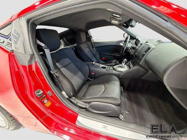 Used 2009 Nissan 370Z Touring w/ Sport Pkg image 26