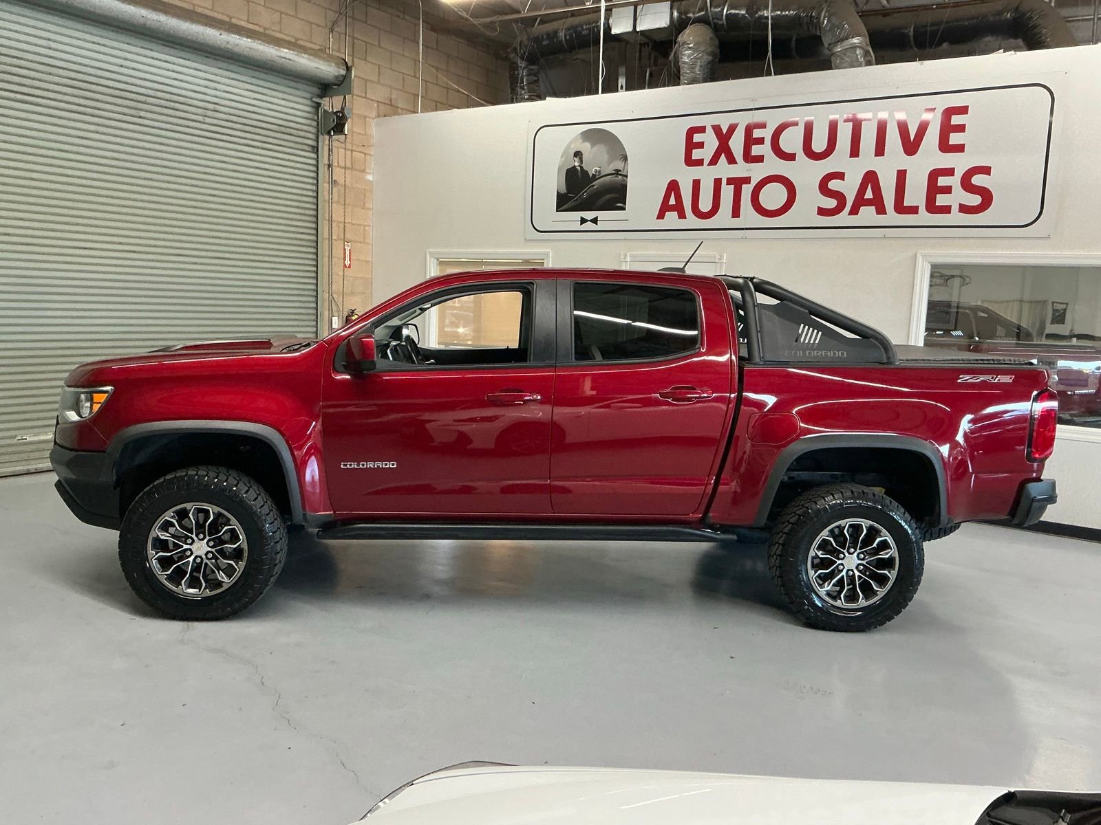 Used 2019 Chevrolet Colorado ZR2 image 12