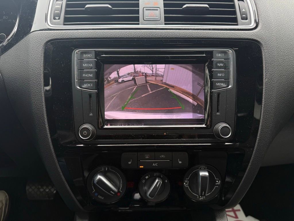 Used 2016 Volkswagen Jetta SEL image 10