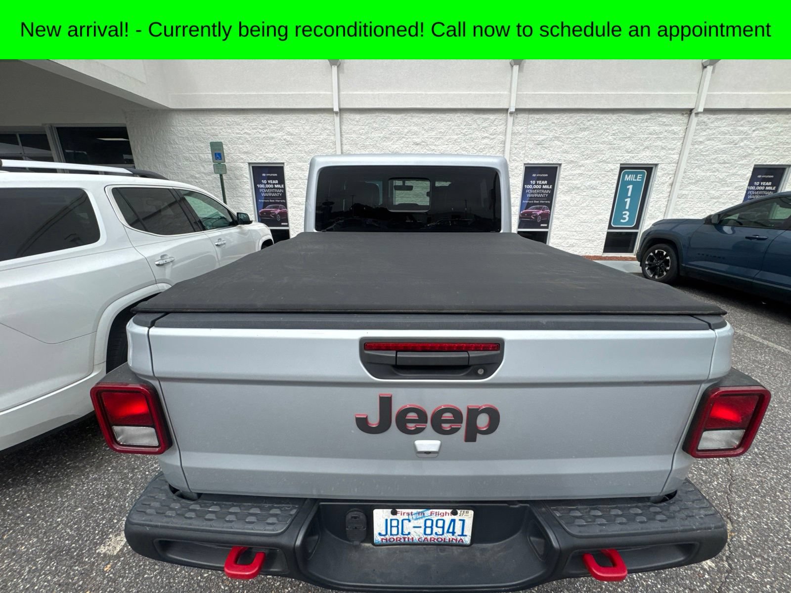 Used 2022 Jeep Gladiator Rubicon w/ Cold Weather Group AWD/4WD image 9