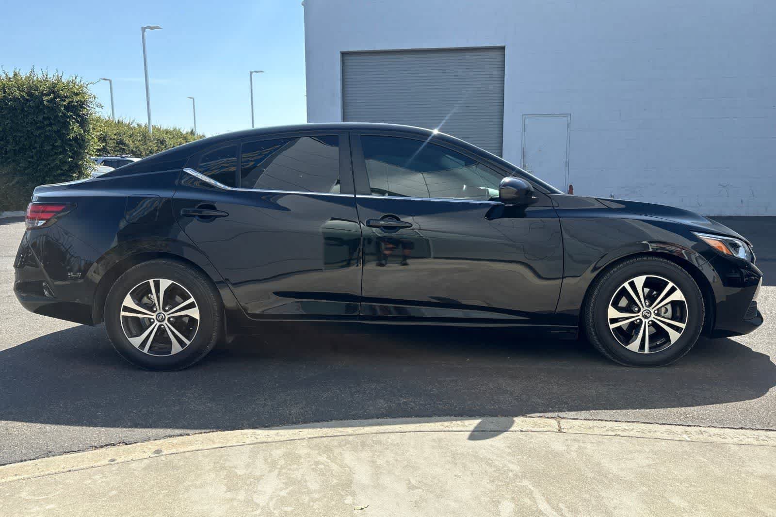 Used 2023 Nissan Sentra SV FWD image 9