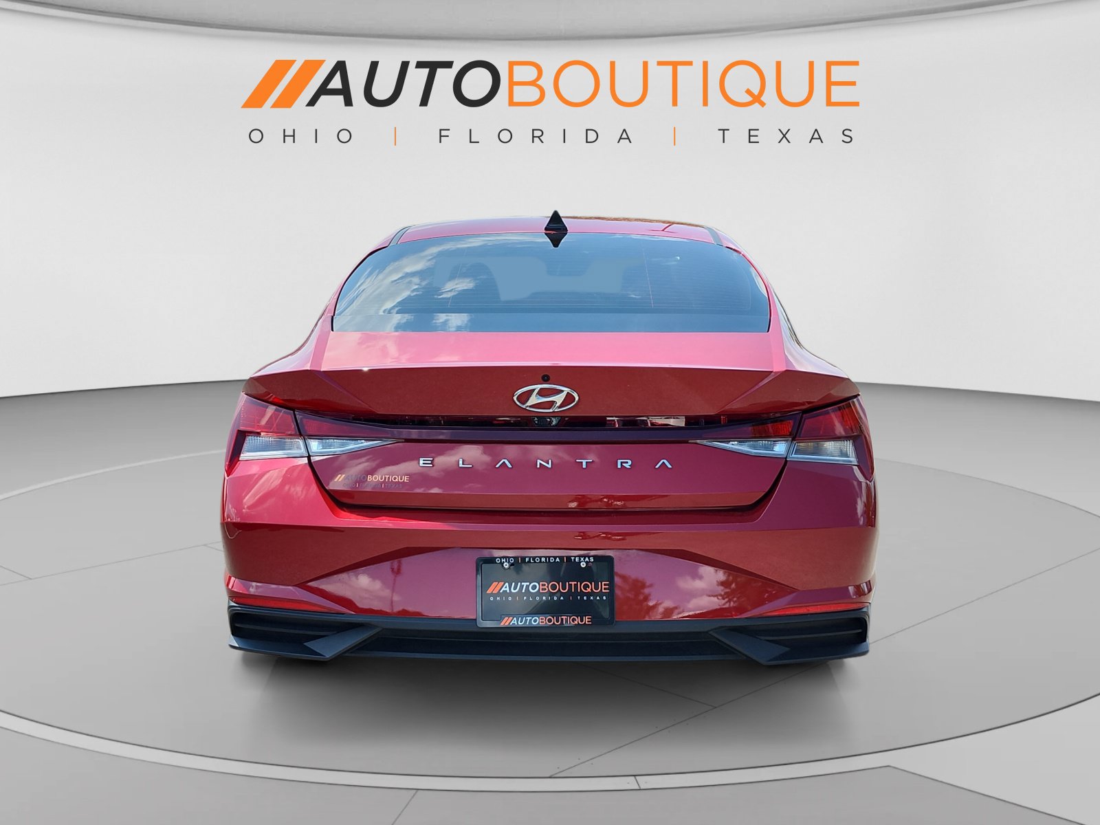 Used 2021 Hyundai Elantra SEL FWD image 4