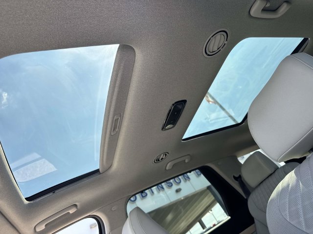 Used 2024 Hyundai Palisade Limited FWD image 21