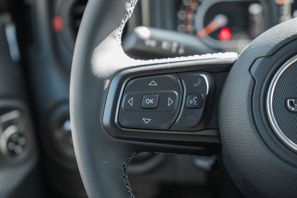 New 2025 Jeep Wrangler Unlimited Rubicon w/ Convenience Group image 28