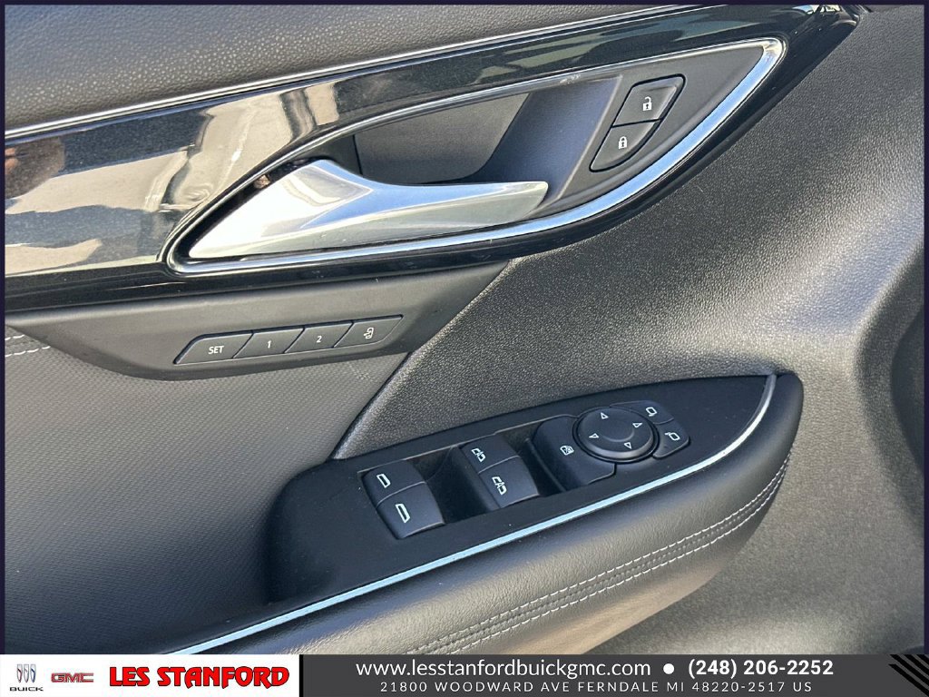 Used 2024 Buick Envision Preferred AWD/4WD image 17