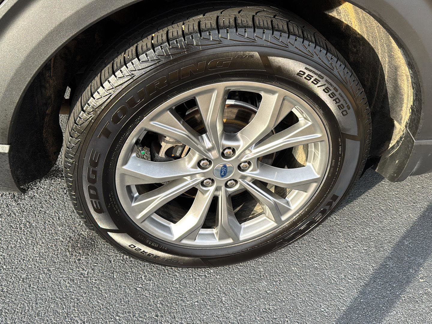 Used 2022 Ford Explorer XLT w/ Equipment Group 202A image 34